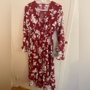 Maxi long sleeve floral white & red dress in small